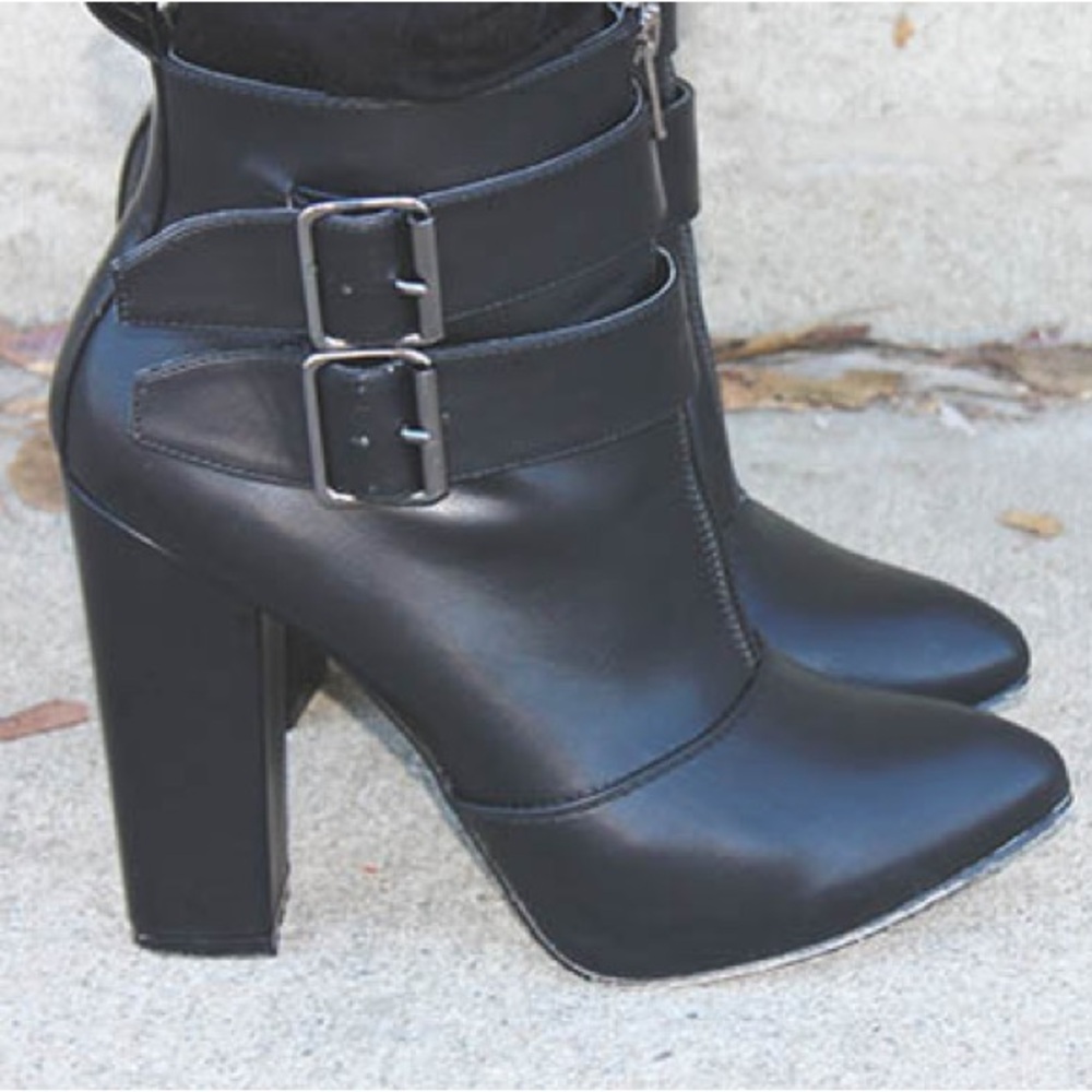 BNIB Elegant Black Heeled Boots